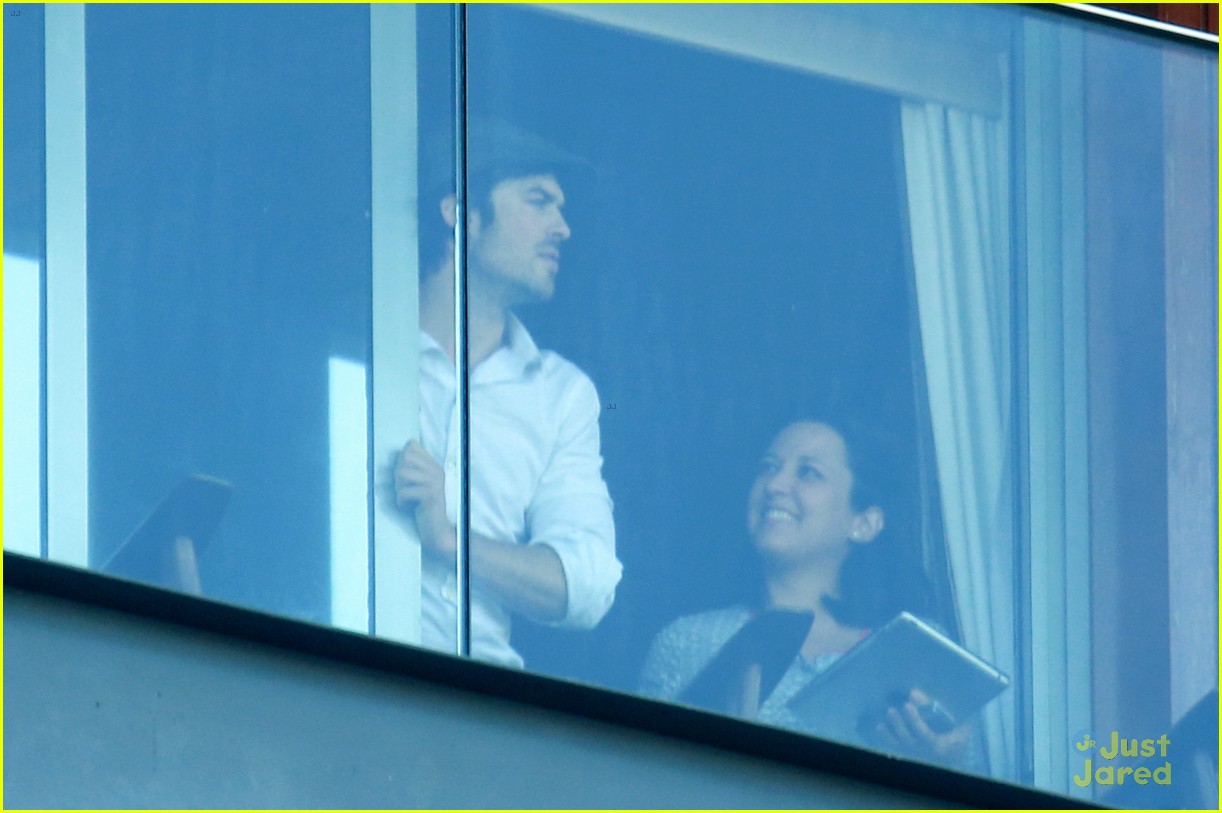 ian somerhalder blows kisses to fans from rio hotel balcony 06