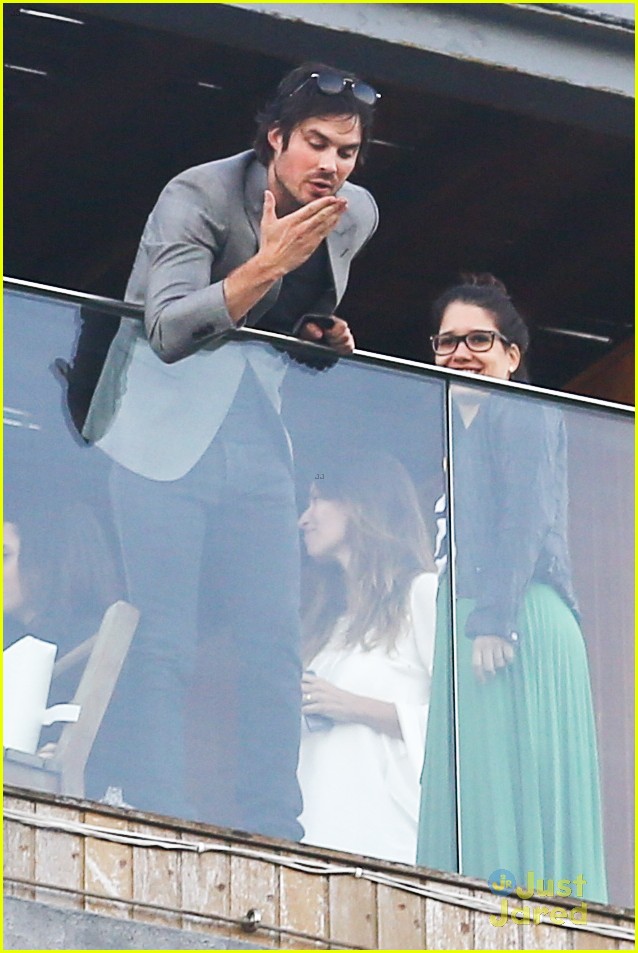 ian somerhalder blows kisses to fans from rio hotel balcony 20