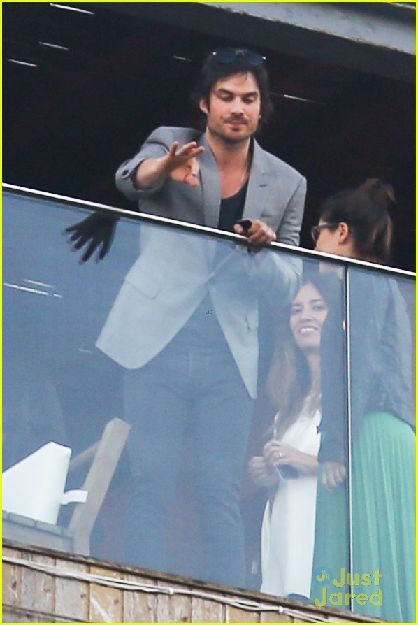 ian somerhalder blows kisses to fans from rio hotel balcony 21
