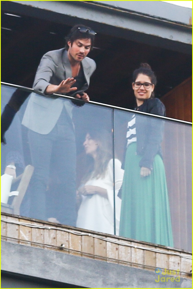 ian somerhalder blows kisses to fans from rio hotel balcony 26