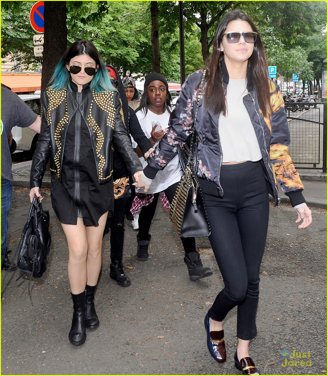 kendall kylie jenner shopping givenchy paris 16