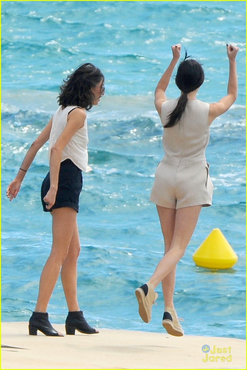 kendall jenner cannes shoot boat 14