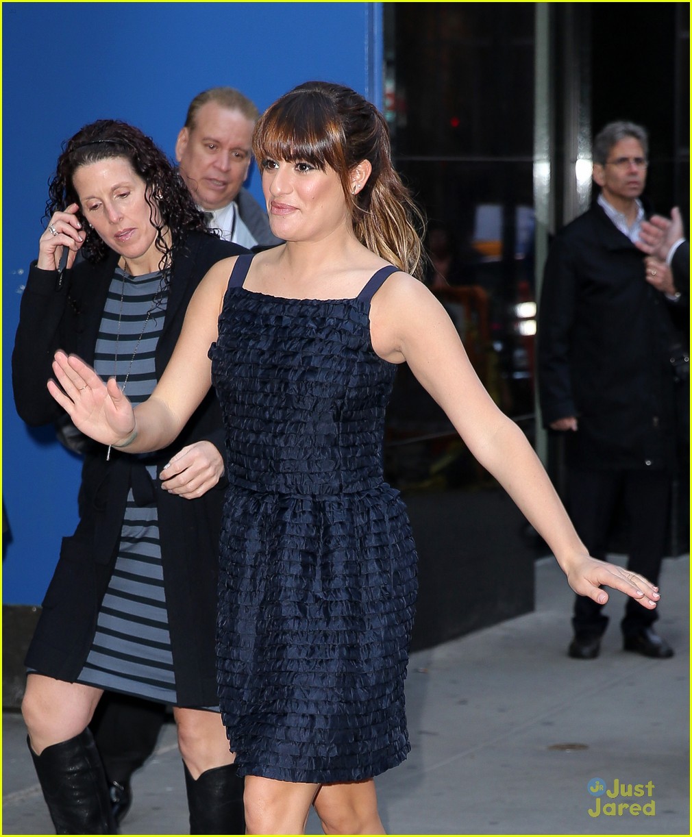 Lea Michele Promotes Brunette Ambition on GMA Photo 677559