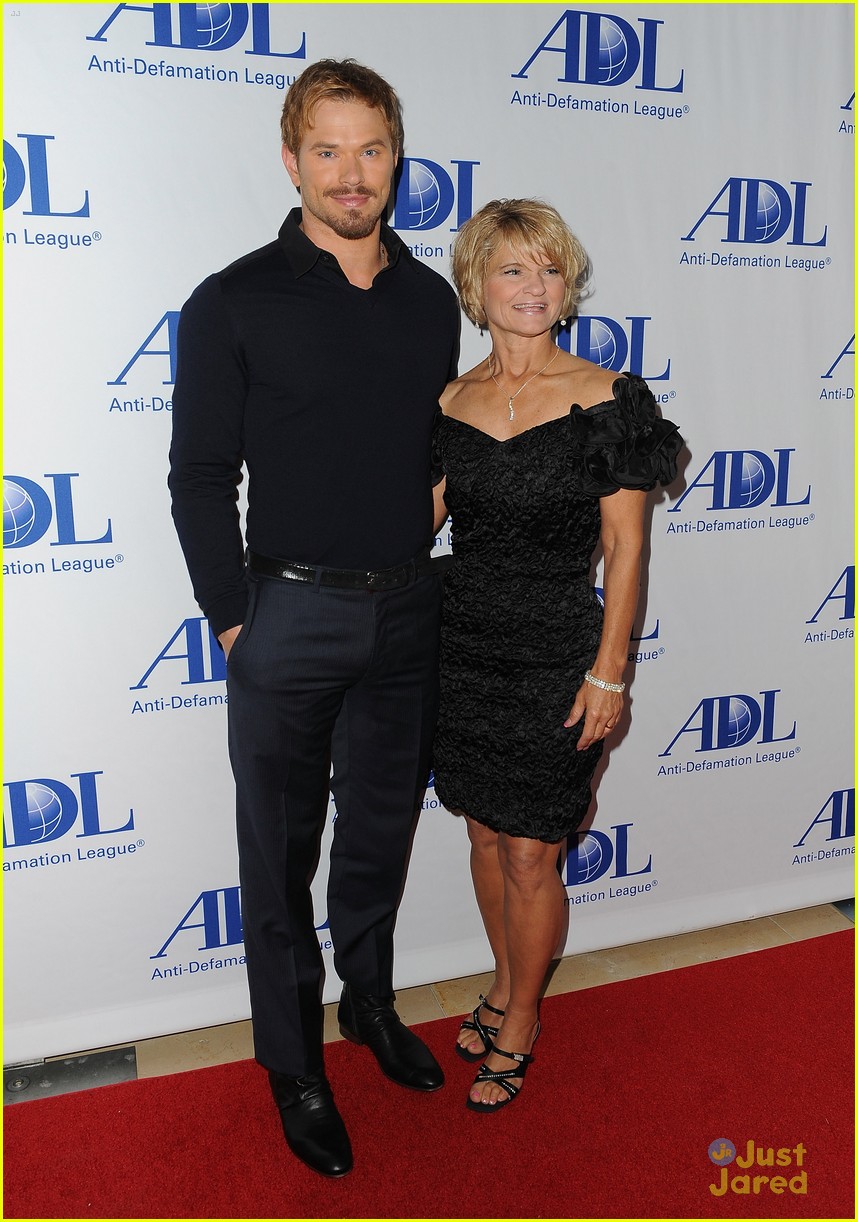 kellan lutz his mom karla want to bring our girls home 05