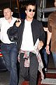 robert pattinson flies to nice for cannes 08