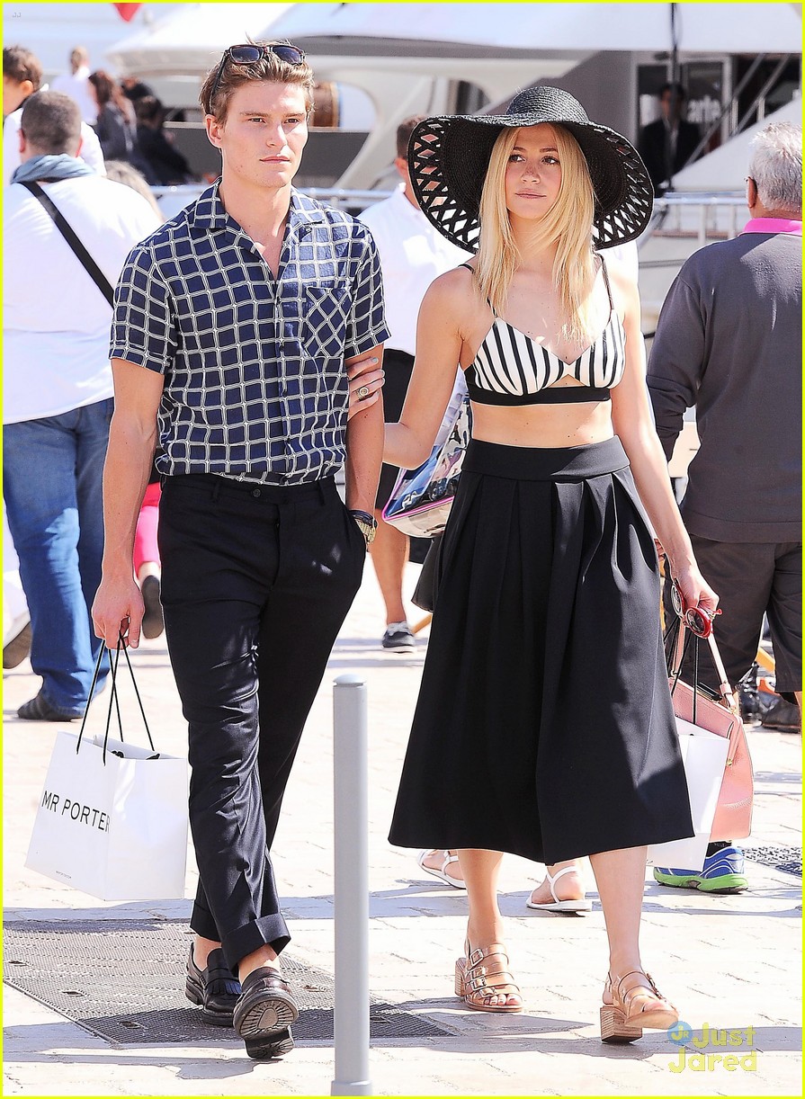 pixie lott oliver cheshire cannes spotting 04