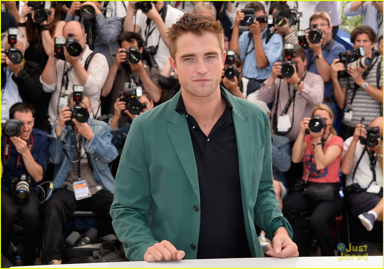 robert pattinson the rover photo call cannes 14