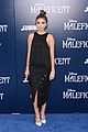 sarah hyland willow shields maleficent hollywood premiere 01