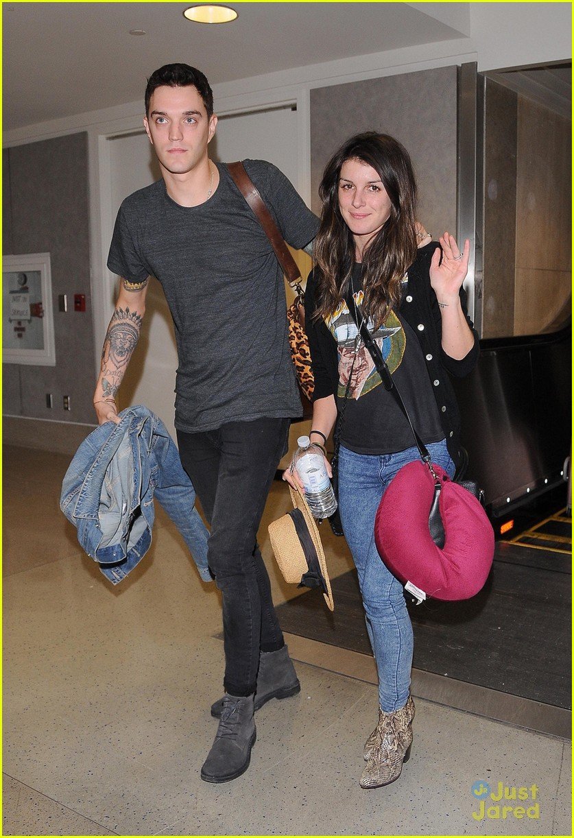 Full Sized Photo of shenae grimes keegan final exam casting 03 Keegan