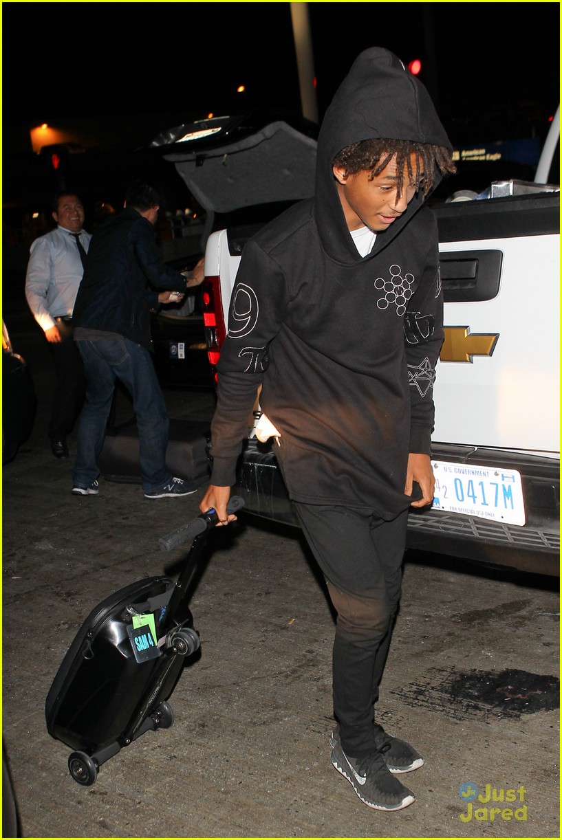 jaden smith flies out of town 09