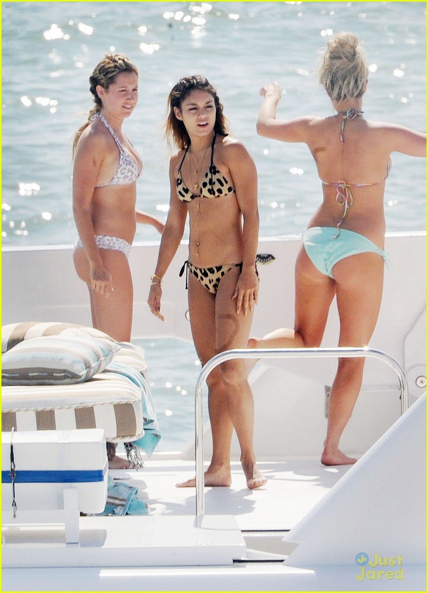 vanessa hudgens bares bikini on a yacht with ashley tisdale 01
