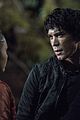 the 100 grounders part 1 finale pics 07