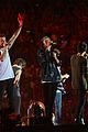 one direction wembly show two 21
