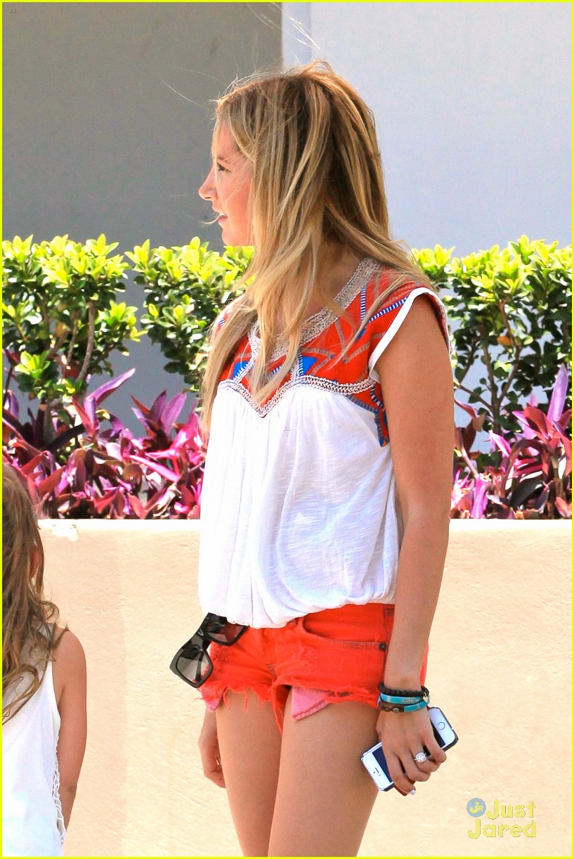 ashley tisdale intermix shop yh sweepstakes 08