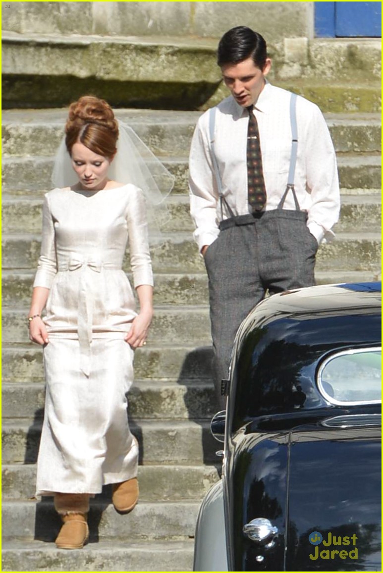 tom hardy emily browning get married for legend 03
