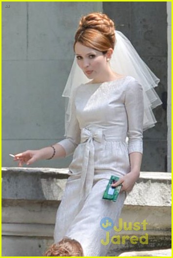 tom hardy emily browning get married for legend 06