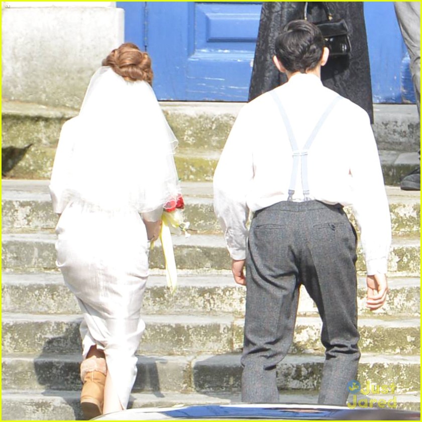 tom hardy emily browning get married for legend 18