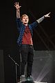 ed sheeran glastonbury festival performance pics 03