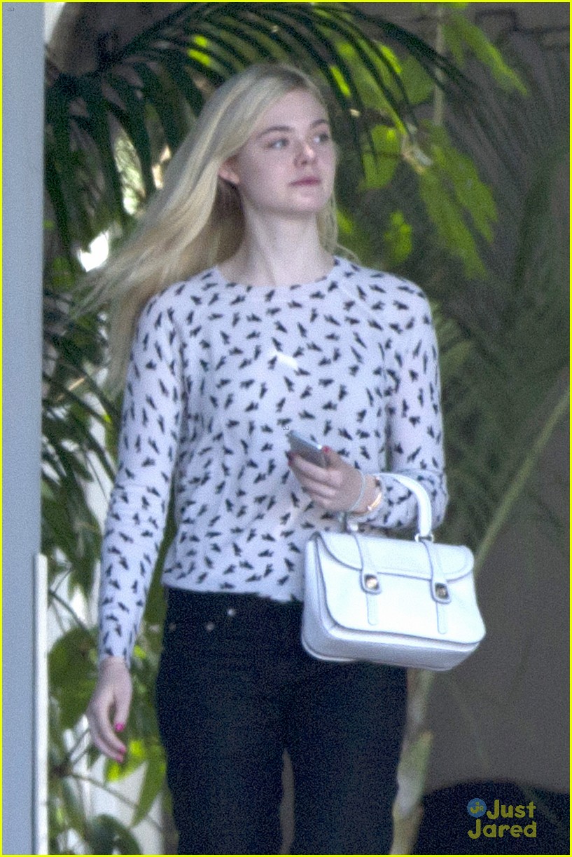 elle fanning chateau marmont two days 03