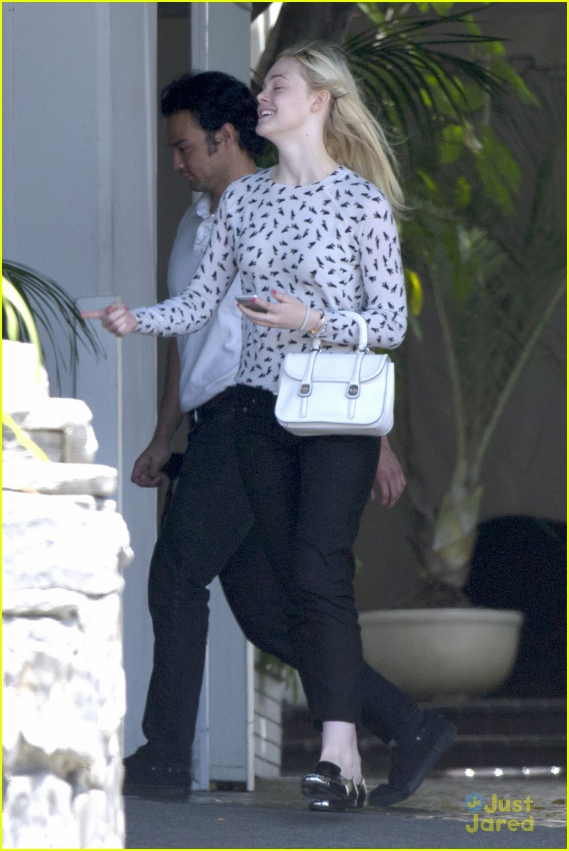 elle fanning chateau marmont two days 05