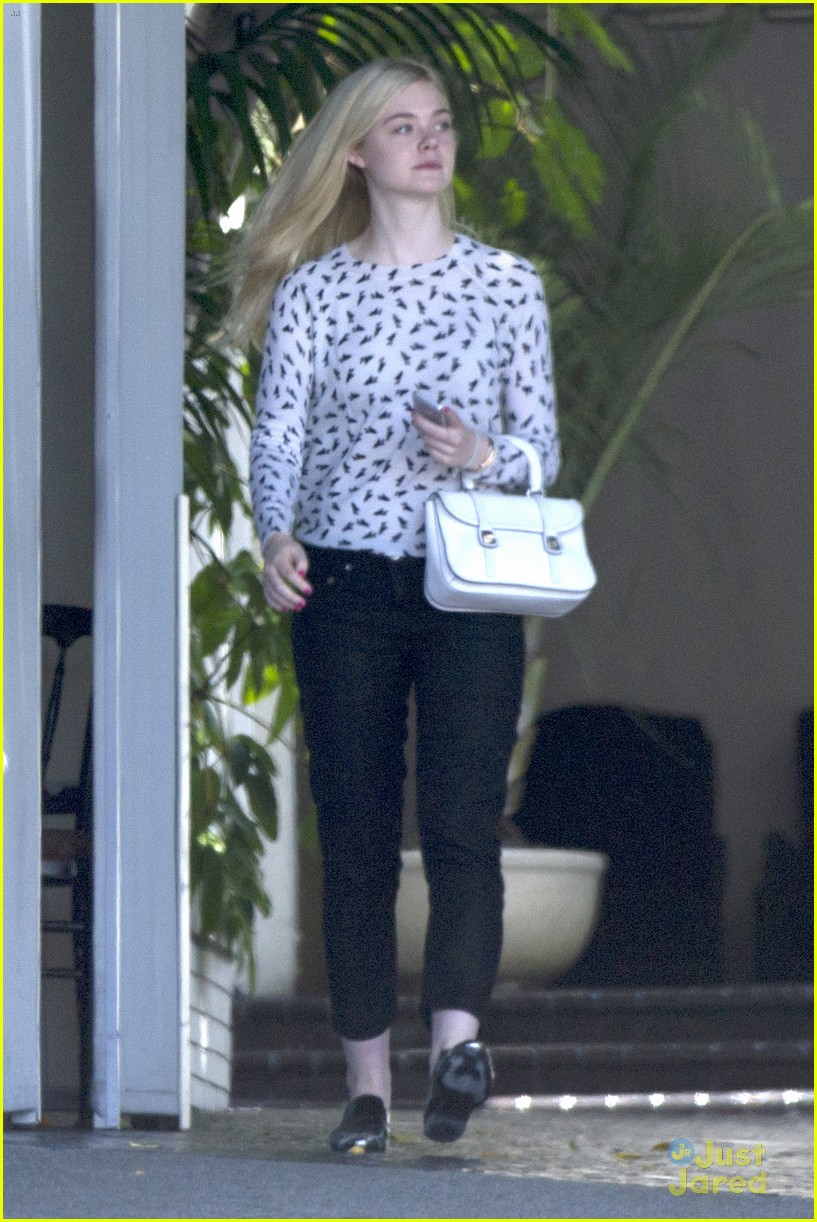elle fanning chateau marmont two days 09