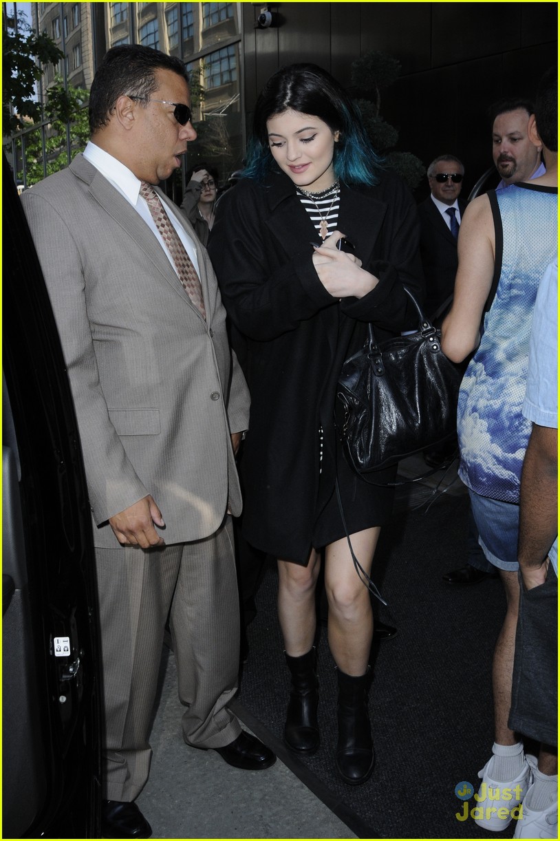 kendall kylie jenner hotel arrival exit nyc 11