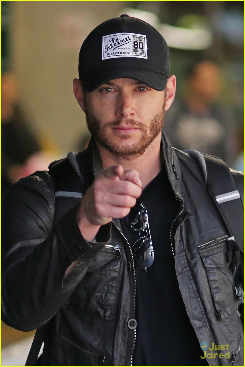 jensen ackles wants you points out photogs 09