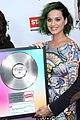 katy perry will educate her way around the world on tour 01