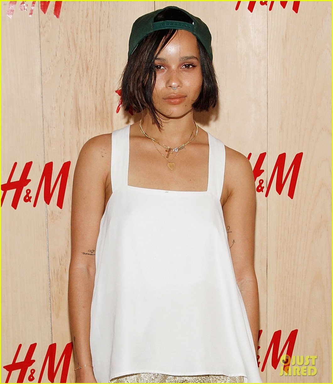 zoe kravitz ive struggled with weight in the past 03