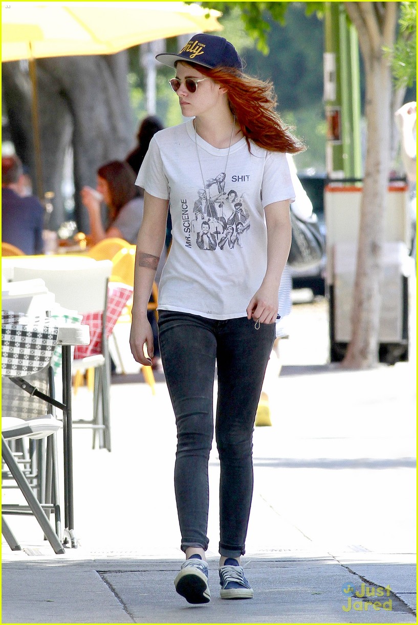 kristen stewart steps out solo on fathers day 16
