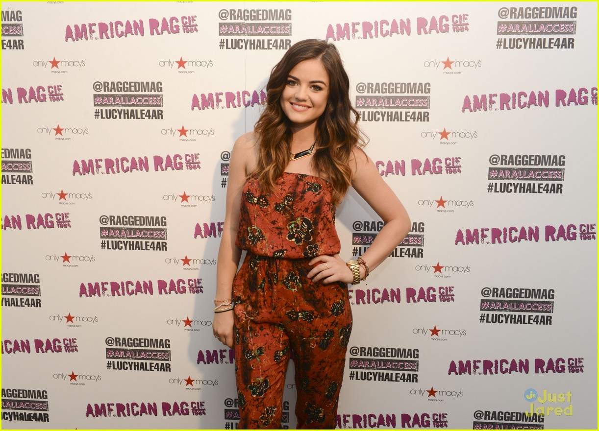 lucy hale all access mall meet up 19