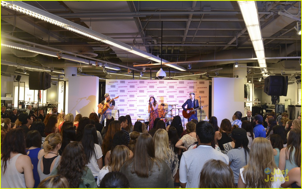 lucy hale all access mall meet up 20