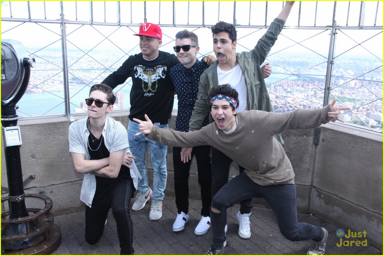 midnight red empire state building visit 05
