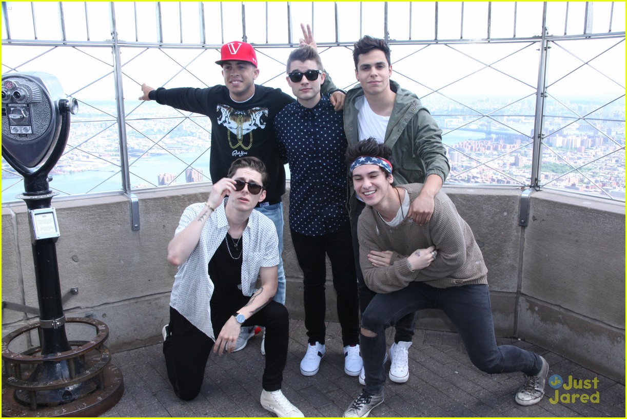 midnight red empire state building visit 15