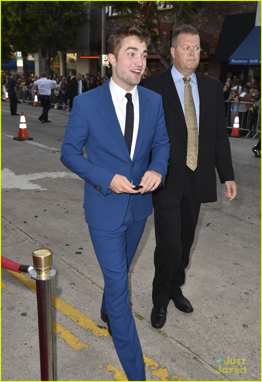 robert pattinson guy pearce rover hollywood premiere 07