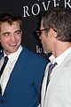 robert pattinson guy pearce rover hollywood premiere 03