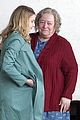 sophie nelisse kathy bates gilly filming 06