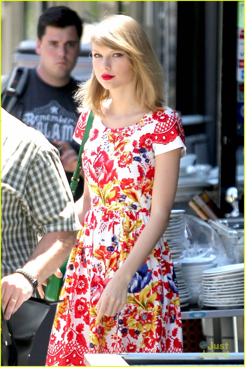 taylor swift wildflower dress young fans nyc 22