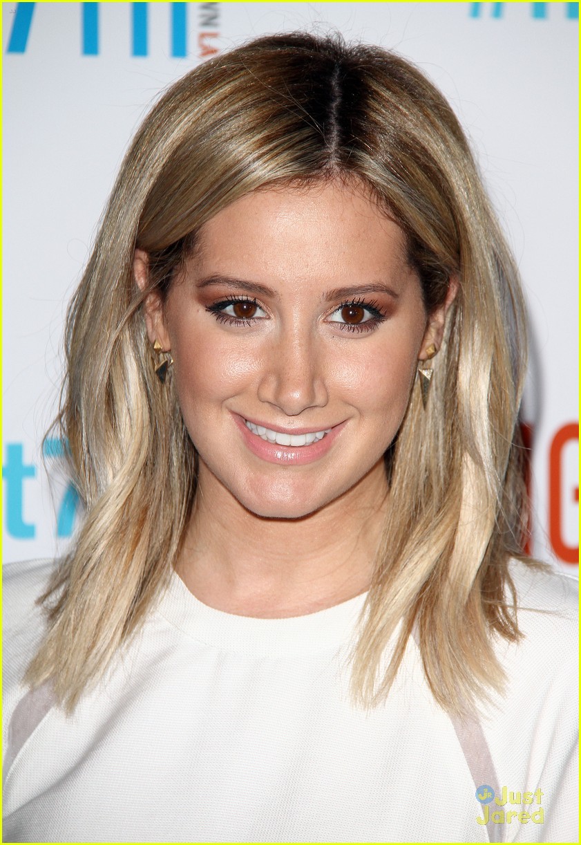 ashley tisdale christopher french fiji water event 08
