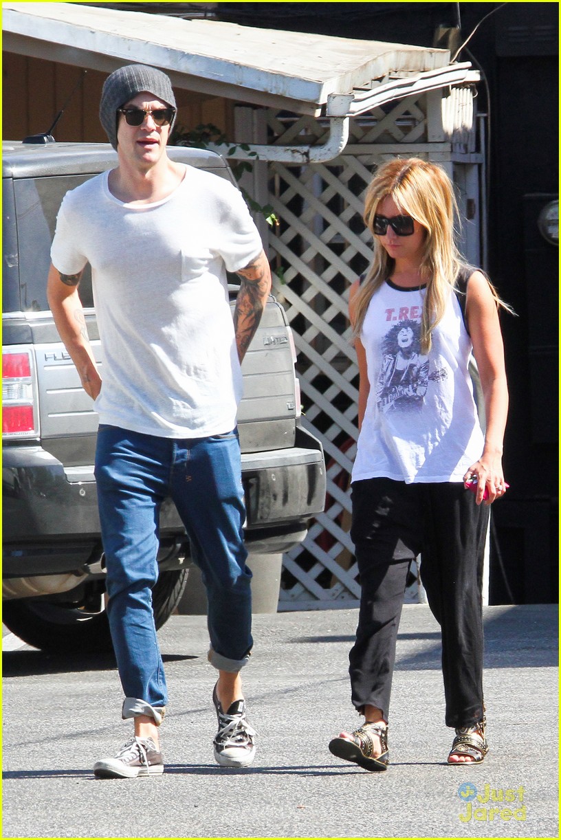 ashley tisdale christopher french los angeles lunch 19