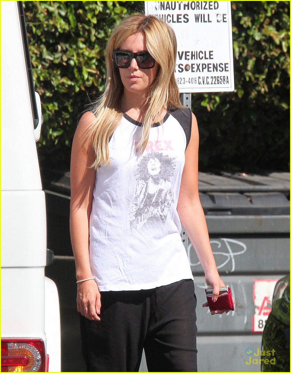 ashley tisdale christopher french los angeles lunch 26