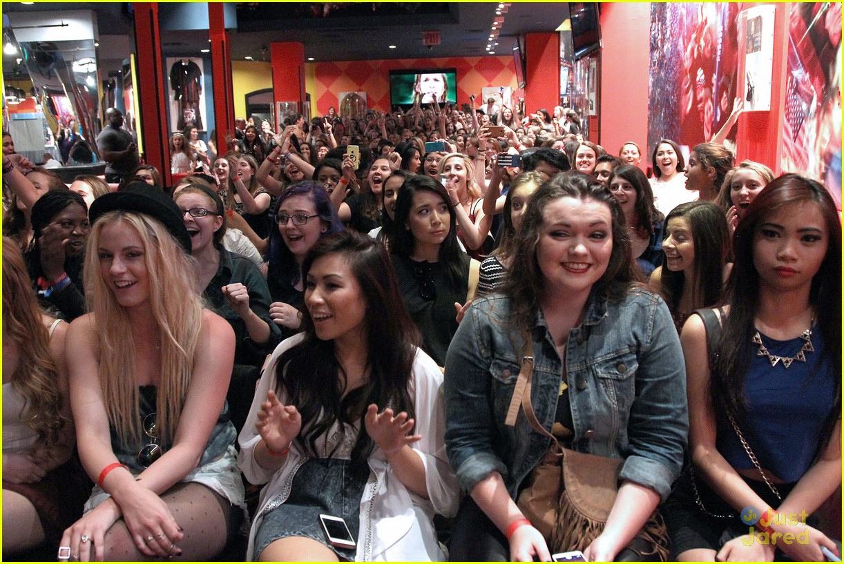the vamps play planet hollywood nyc 07