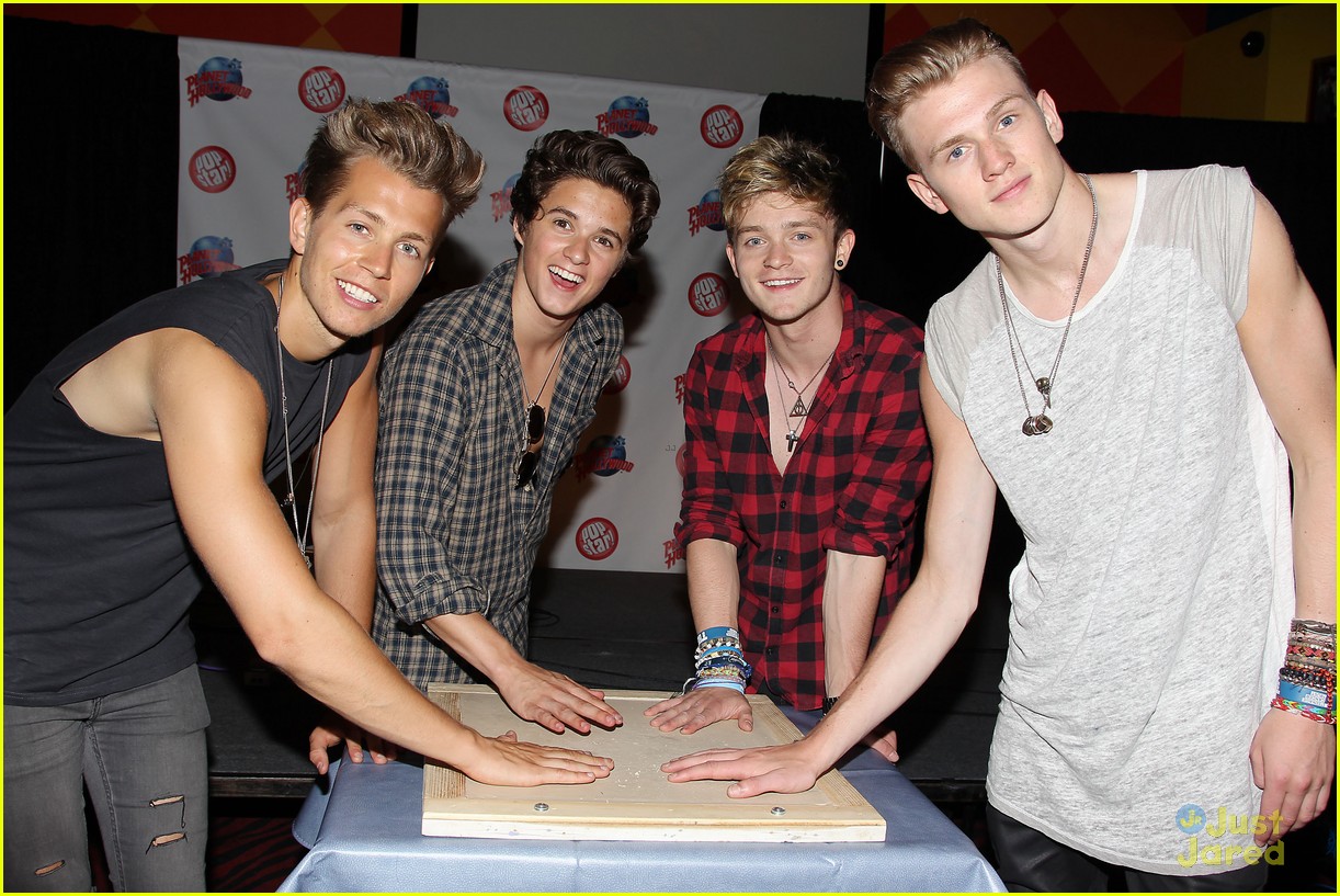 the vamps play planet hollywood nyc 23