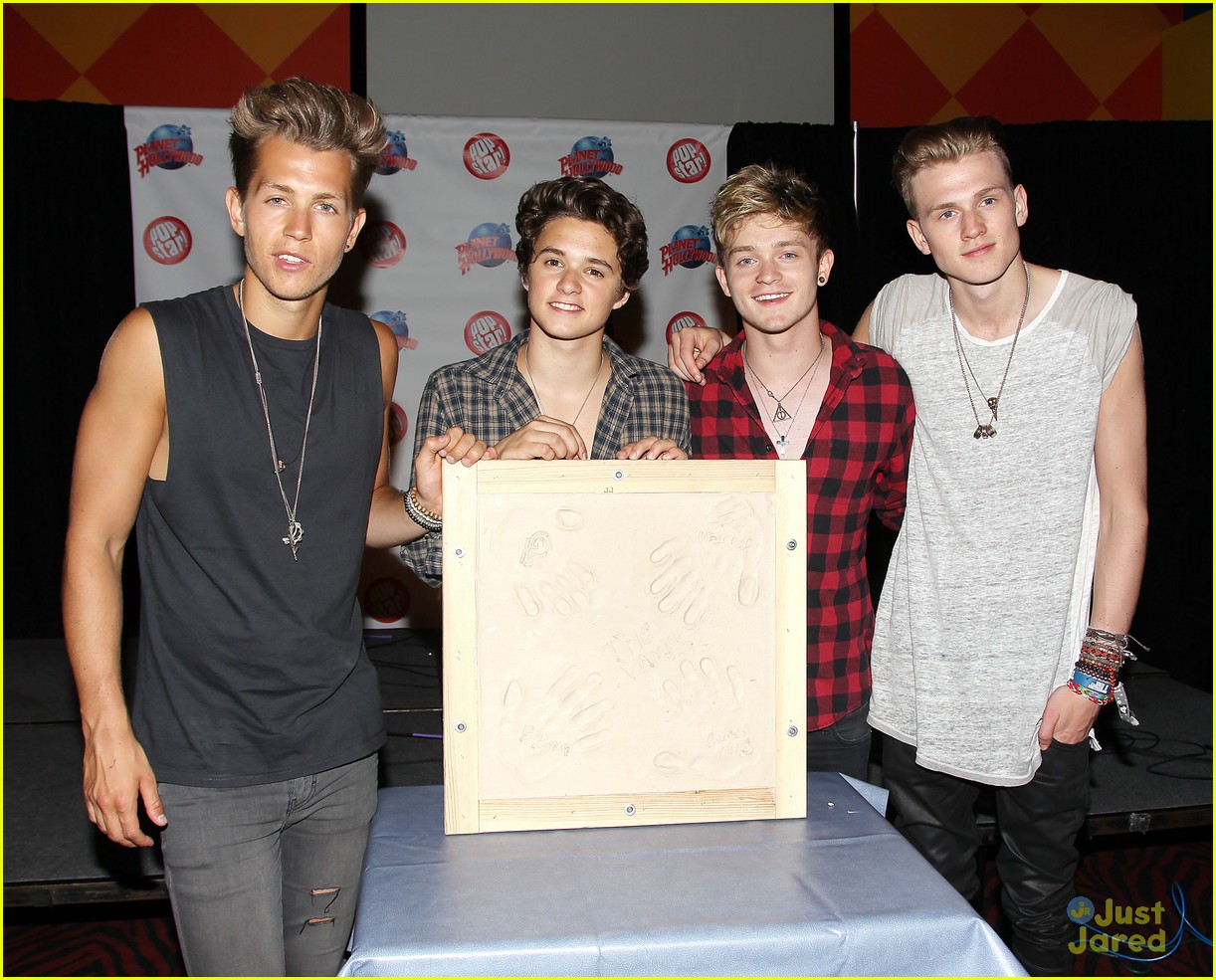 the vamps play planet hollywood nyc 26