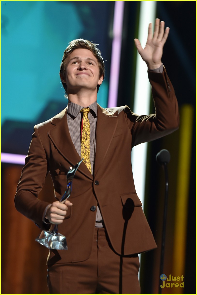ansel elgort young hollywood awards 02