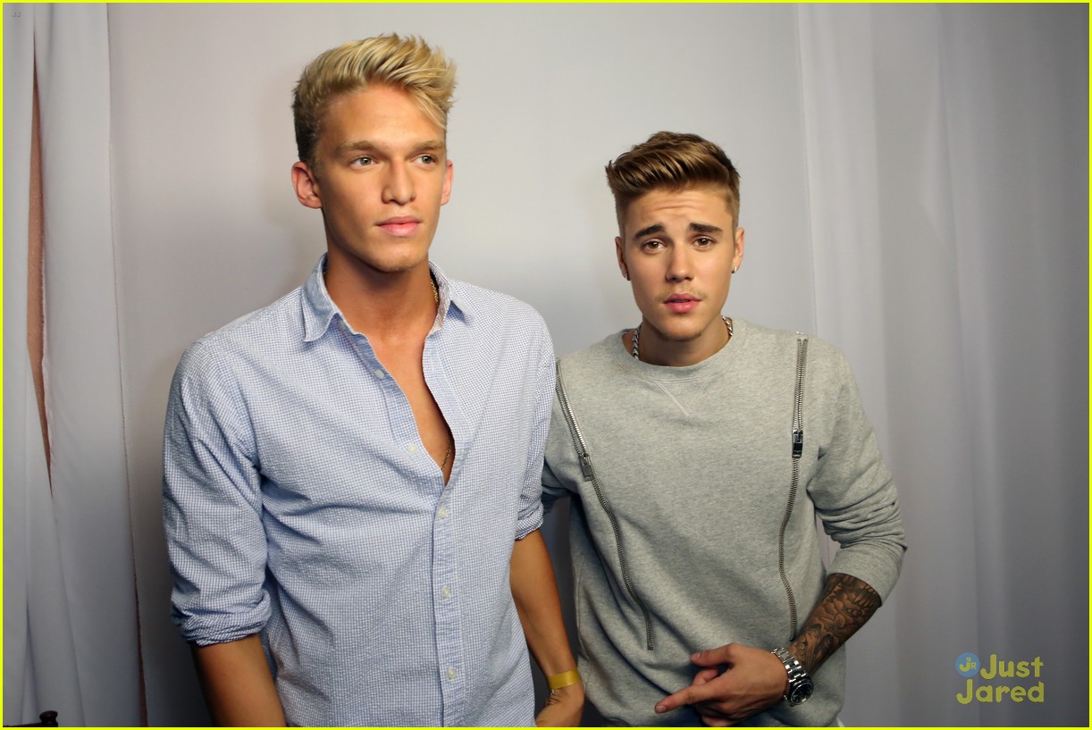 justin bieber cody simpson young hollywood awards 10