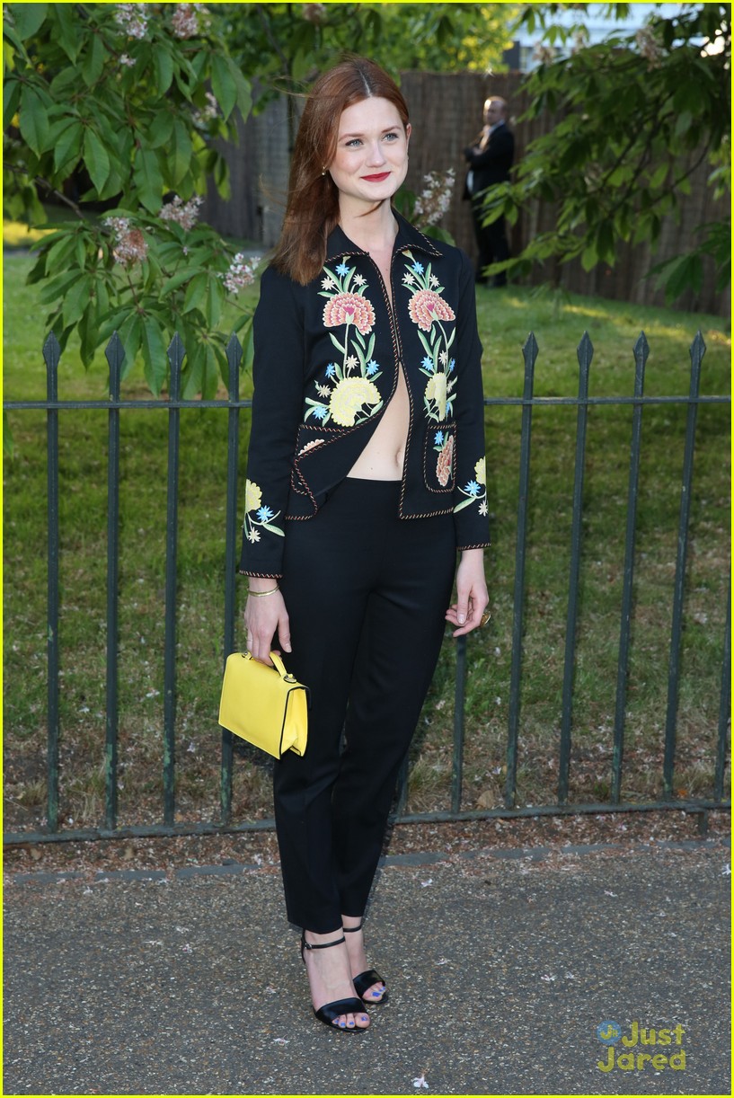 bonnie wright serpentine gallery party 07