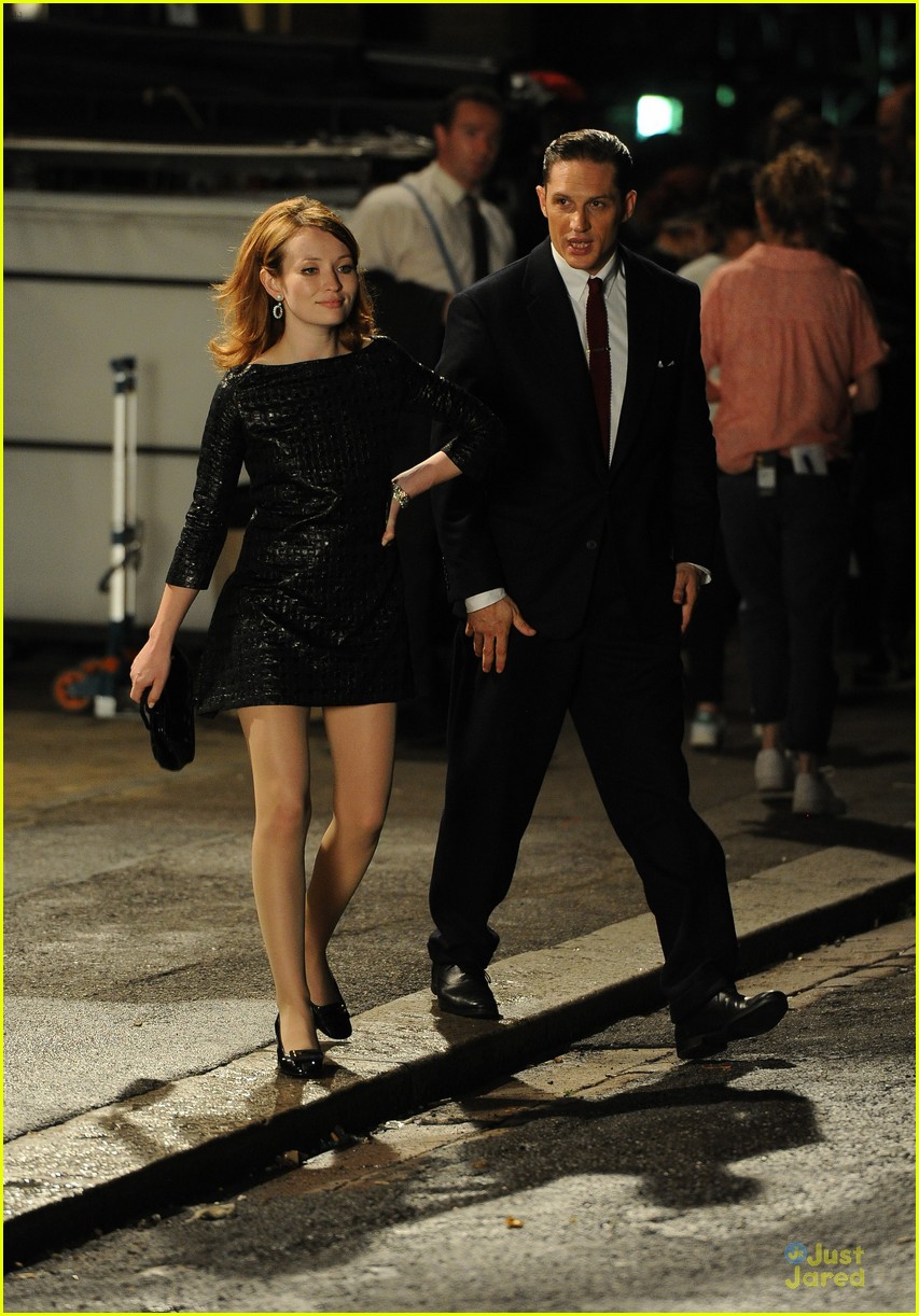 emily browning tom hardy look happy for legend night scenes 02