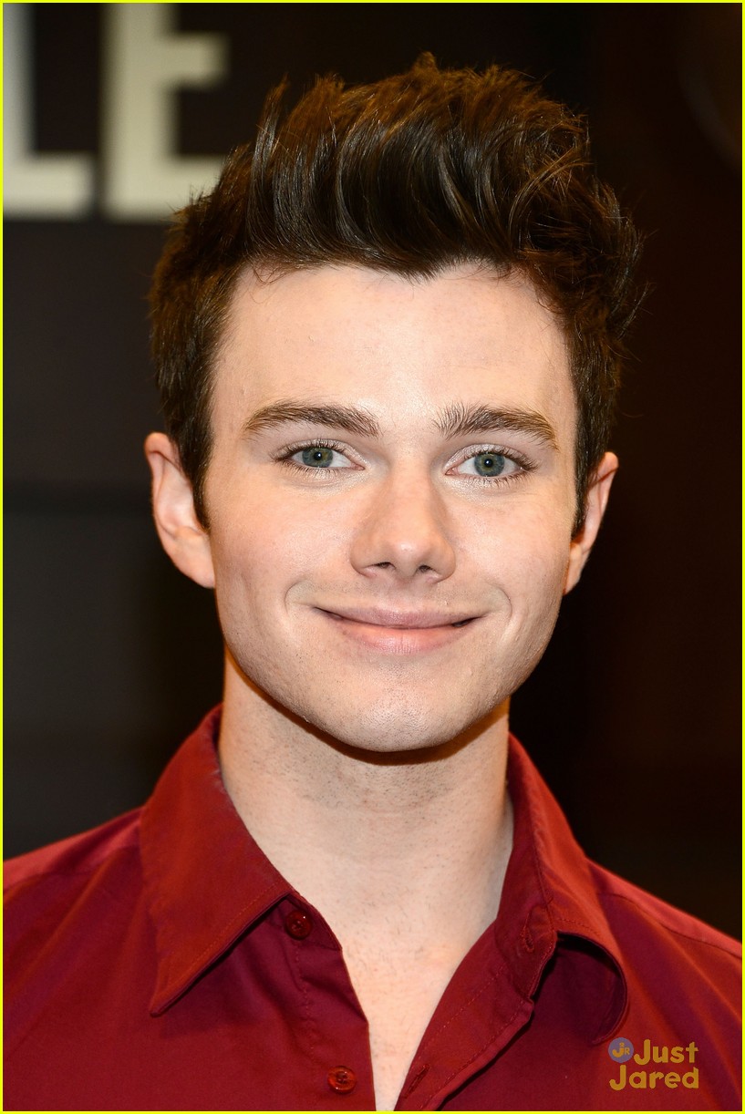 chris colfer land of stories signing 05