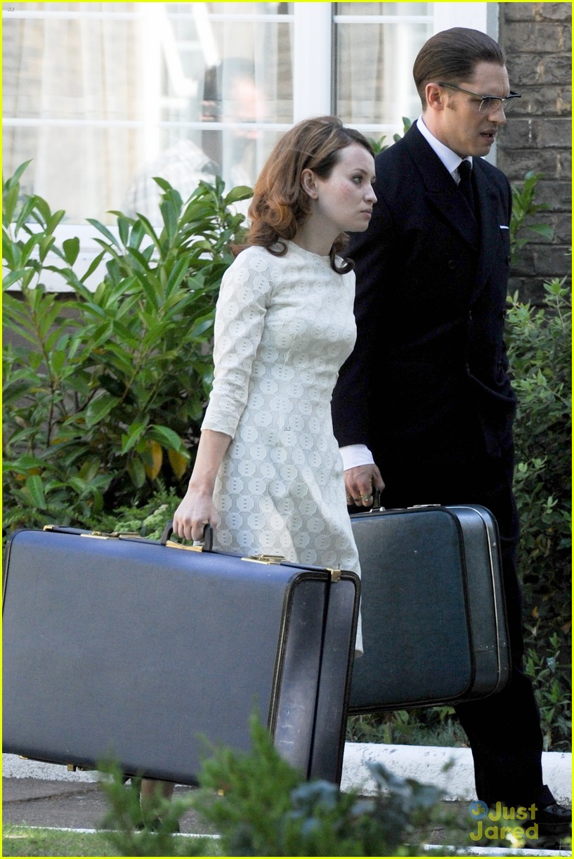 emily browning tom hardy legend filming london 09